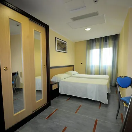 Grand Paradiso Hotel