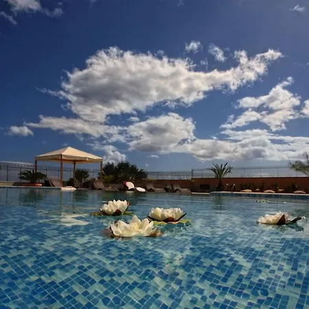 호텔 Grand Paradiso 카탄차로