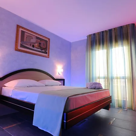 Grand Paradiso Hotel
