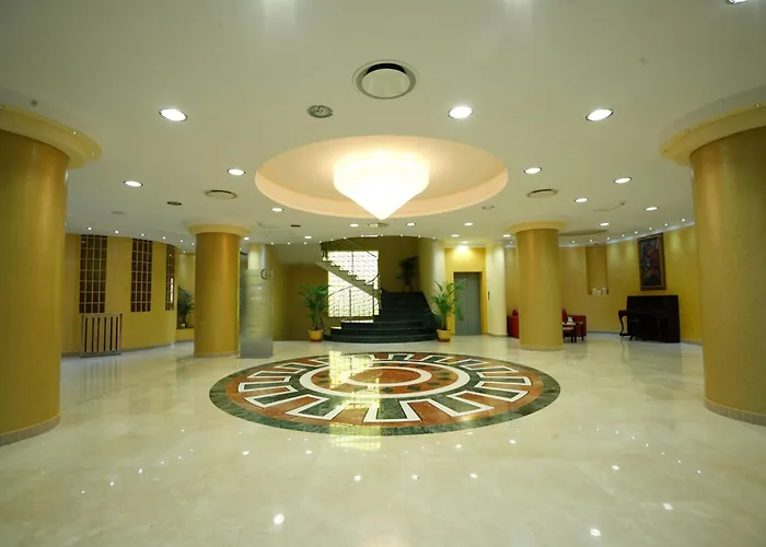 Grand Paradiso Hotel 4*