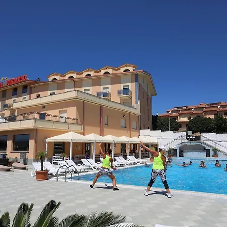 Grand Paradiso 4* カタンザーロ