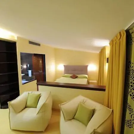 Grand Paradiso 4* Καταντζάρο