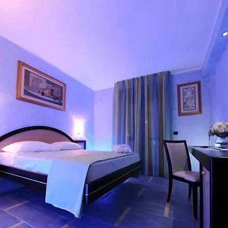 Grand Paradiso Hotel 4*