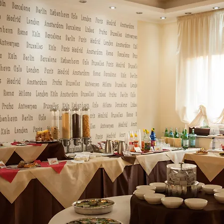 Grand Paradiso Hotell 4*