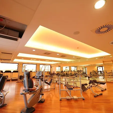 Grand Paradiso Ξενοδοχείο Καταντζάρο