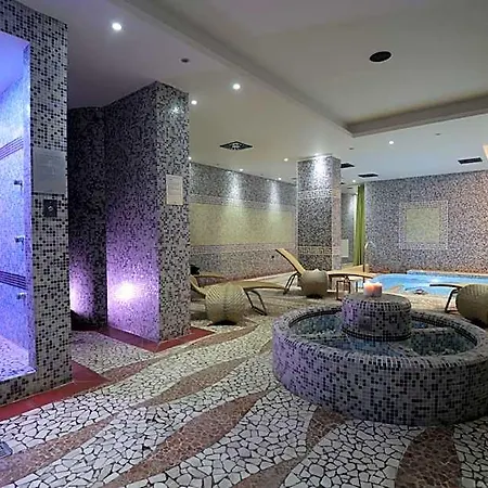 Grand Paradiso 4*