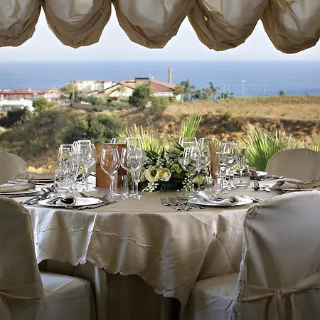 Grand Paradiso Ξενοδοχείο 4*