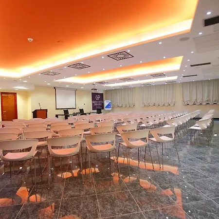 Hotell Grand Paradiso 4*