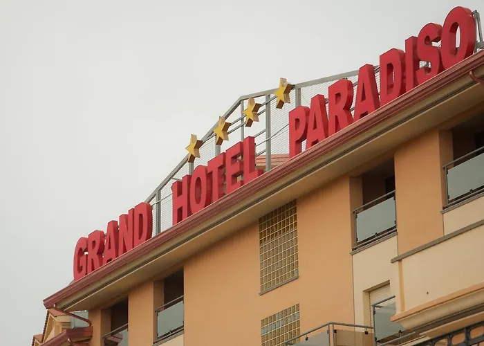 Grand Paradiso Hotel 4*
